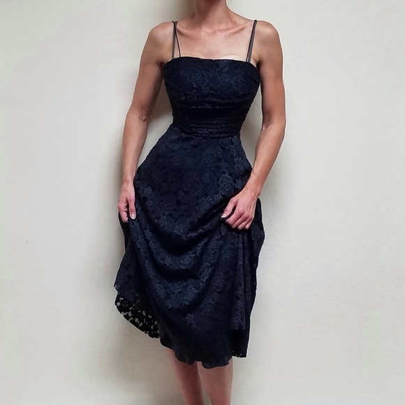 VINTAGE Eliza J Navy Blue Lace A-line Spaghetti Strap Padded Bustier Midi Dress - Picture 2 of 16